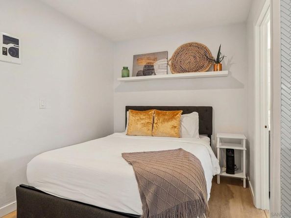 4851 Narragansett Ave, San Diego CA 92107