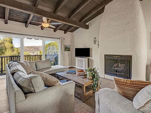 2045 Bolsa Chica Gln, Escondido CA 92026