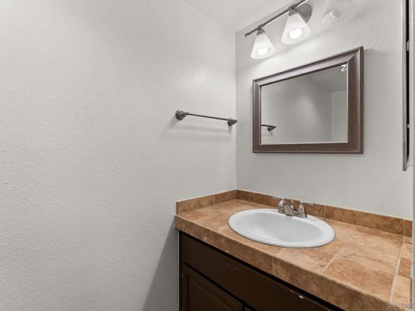 3941 Camino Lindo, San Diego CA 92122