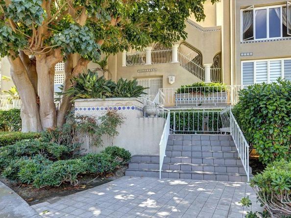 4018 Nobel Dr 301, San Diego CA 92122