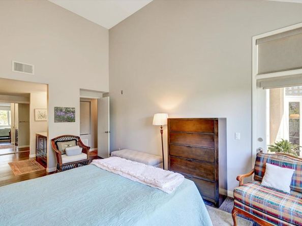 4018 Nobel Dr 301, San Diego CA 92122