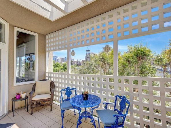 4018 Nobel Dr 301, San Diego CA 92122