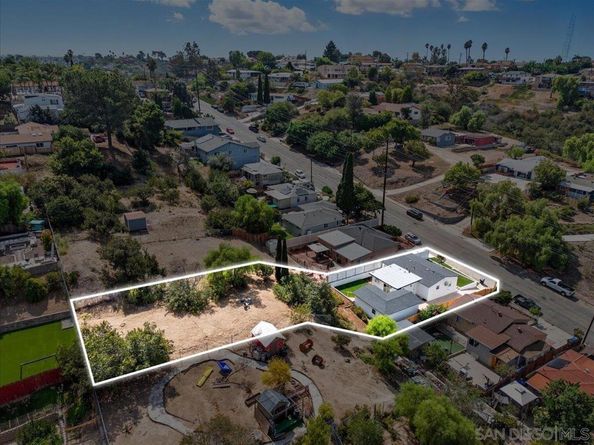 2039 Winnett St, San Diego CA 92114