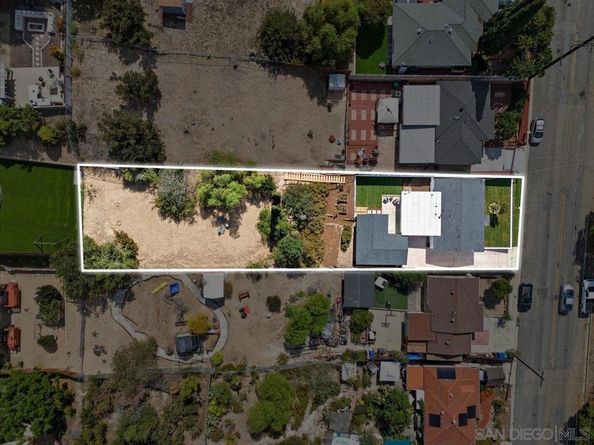2039 Winnett St, San Diego CA 92114