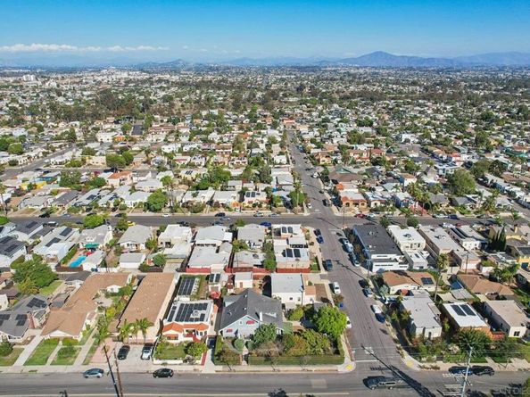 3509 11 32nd st, San Diego CA 92104