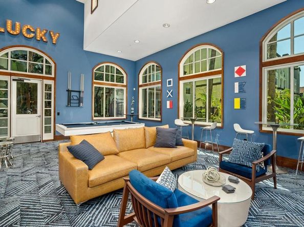 4165 Executive Dr F107, La Jolla CA 92037