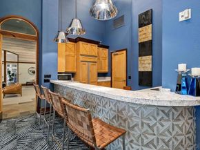 4165 Executive Dr F107, La Jolla CA 92037