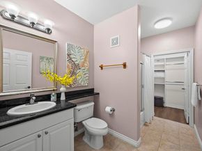 4165 Executive Dr F107, La Jolla CA 92037