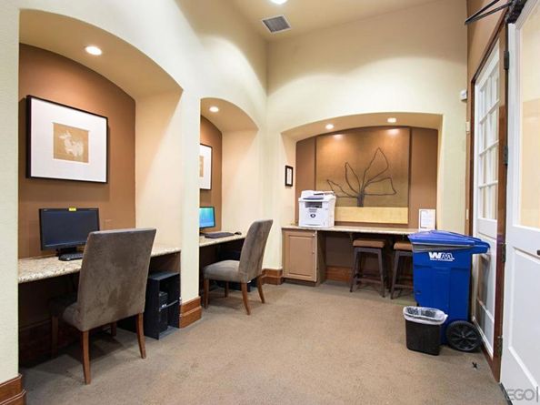 4165 Executive Dr F107, La Jolla CA 92037