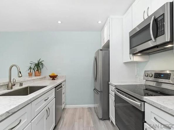 10669 San Diego Mission Rd 203, San Diego CA 92108