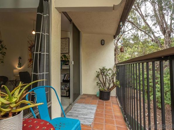 2412 Altisma Way D, Carlsbad CA 92009