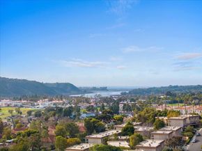 2412 Altisma Way D, Carlsbad CA 92009