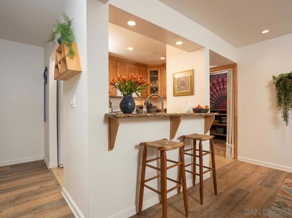 2412 Altisma Way D, Carlsbad CA 92009