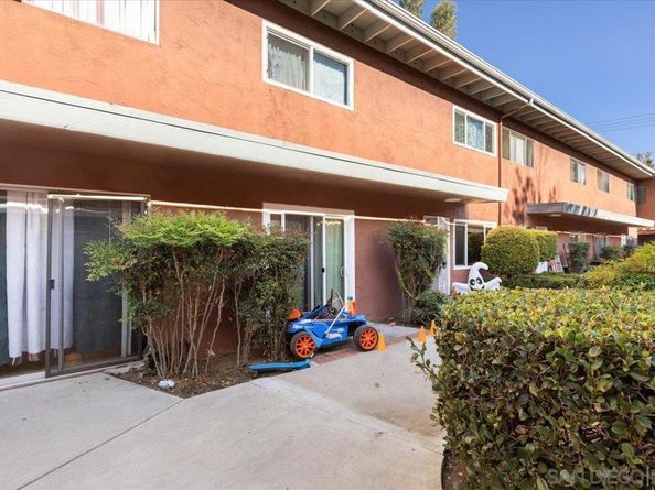 1060 E Washington Ave 5, Escondido CA 92025