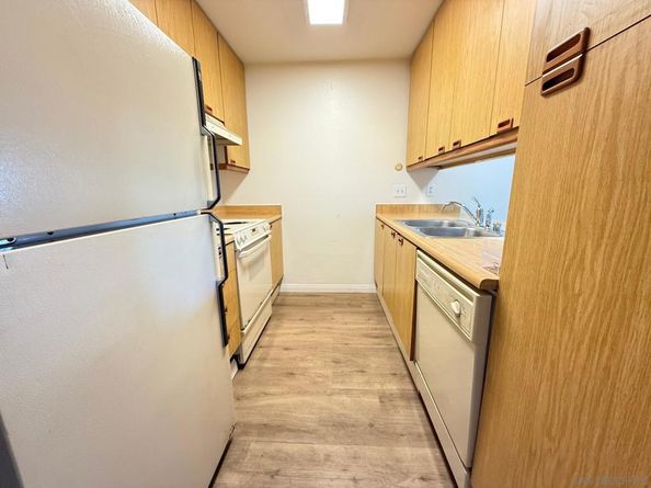 11787 La Colina Road, San Diego CA 92131