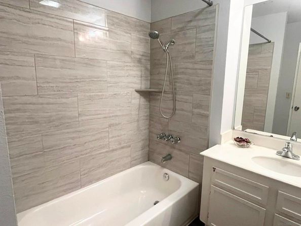 8365 Westmore Rd 20, San Diego CA 92126