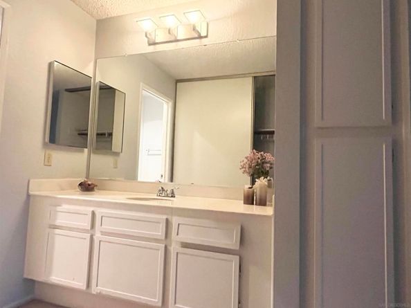 8365 Westmore Rd 20, San Diego CA 92126