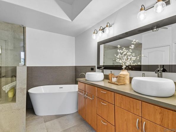 8355 Station Village Ln 4417, San Diego CA 92108