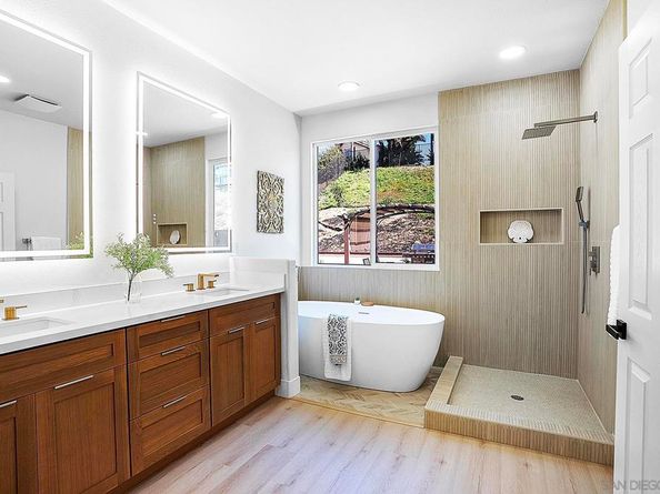 1120 Parkview Dr, Oceanside CA 92057