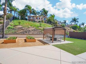 1120 Parkview Dr, Oceanside CA 92057