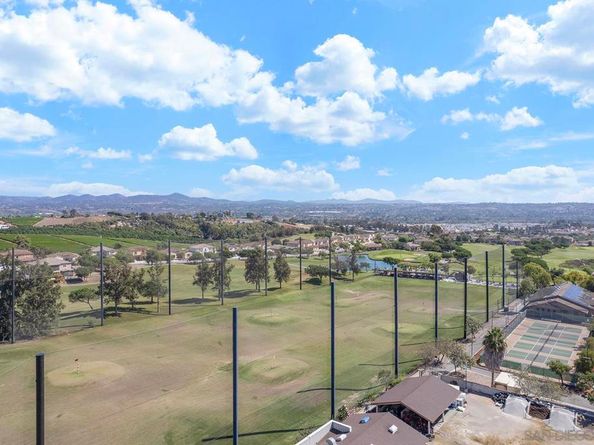 1120 Parkview Dr, Oceanside CA 92057