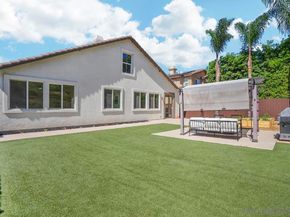 1120 Parkview Dr, Oceanside CA 92057