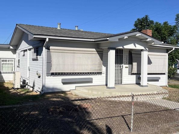 3694 36th St, San Diego CA 92104