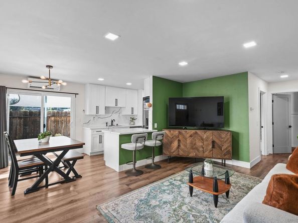 1651 Pentecost Way 1, San Diego CA 92105