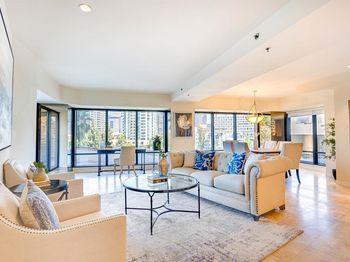100 Harbor Dr