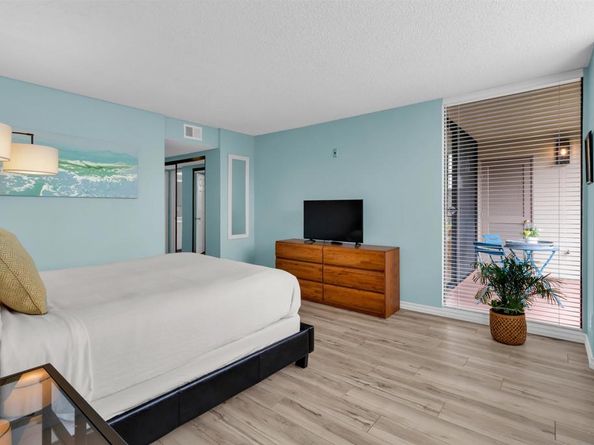 3130 Avenida de Portugal 101, San Diego CA 92106