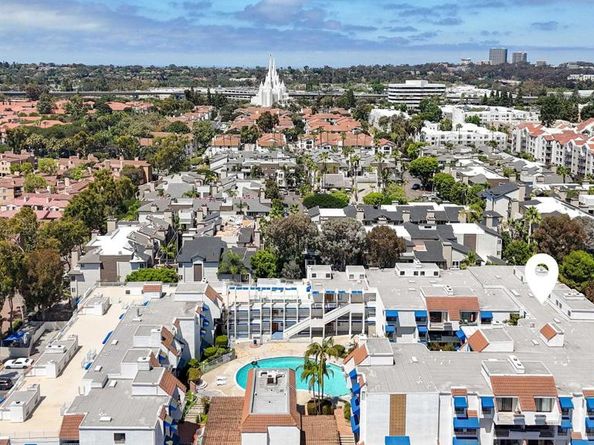 8338 Regents Rd. 1S, San Diego CA 92122