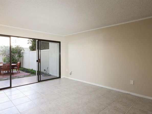 8338 Regents Rd. 1S, San Diego CA 92122