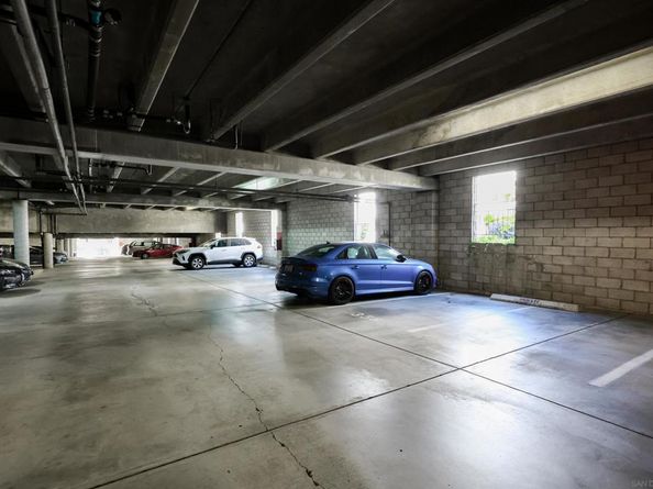 8338 Regents Rd. 1S, San Diego CA 92122