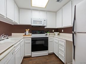 2630 Pirineos Way 4, Carlsbad CA 92009