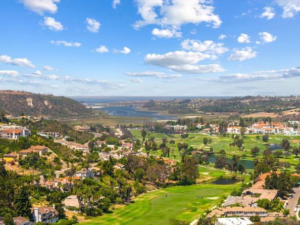 2630 Pirineos Way 4, Carlsbad CA 92009