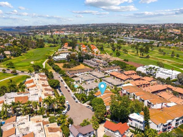 2630 Pirineos Way 4, Carlsbad CA 92009
