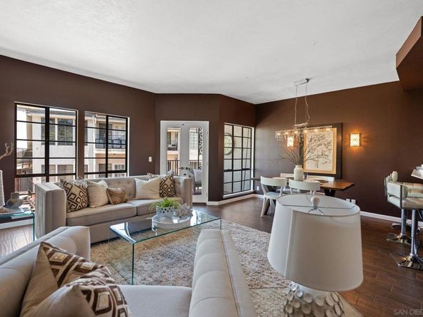 2630 Pirineos Way 4, Carlsbad CA 92009