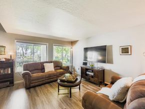 5059 La Cuenta Dr, San Diego CA 92124