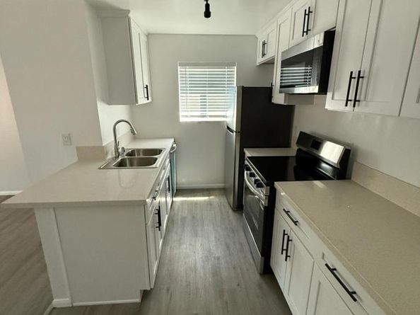 6738 University Avenue, San Diego CA 92115