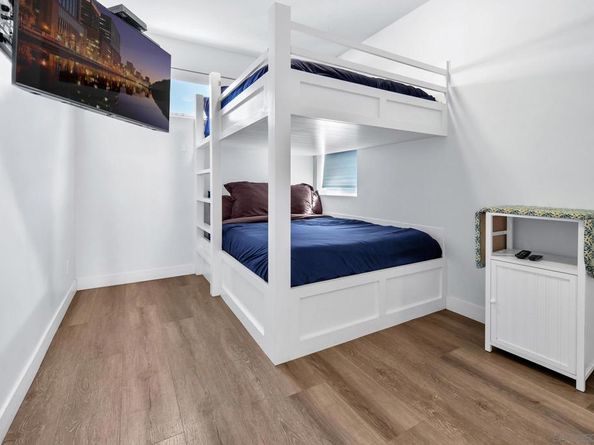 717 721 Island Ct, San Diego CA 92109