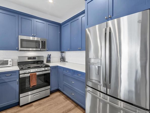 717 721 Island Ct, San Diego CA 92109