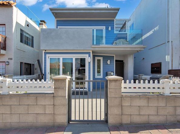 717 721 Island Ct, San Diego CA 92109