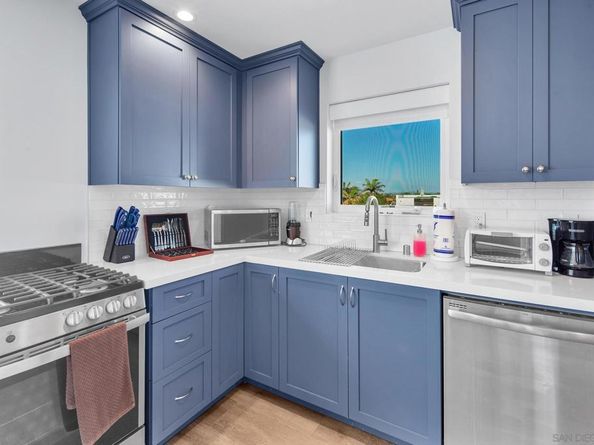 717 721 Island Ct, San Diego CA 92109