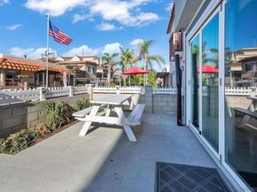 717 721 Island Ct, San Diego CA 92109