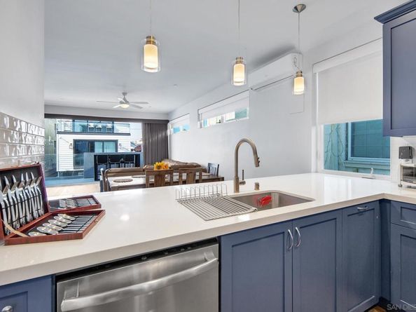 717 721 Island Ct, San Diego CA 92109