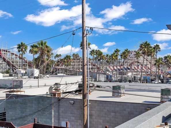 717 721 Island Ct, San Diego CA 92109