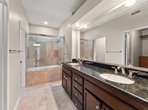 7285 Calabria Ct 18, San Diego CA 92122