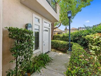 7285 Calabria Ct