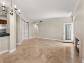 7285 Calabria Ct 18, San Diego CA 92122