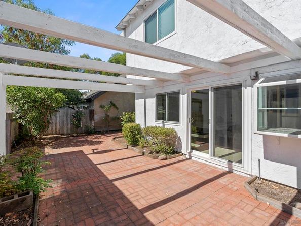 10748 Escobar Dr, San Diego CA 92124